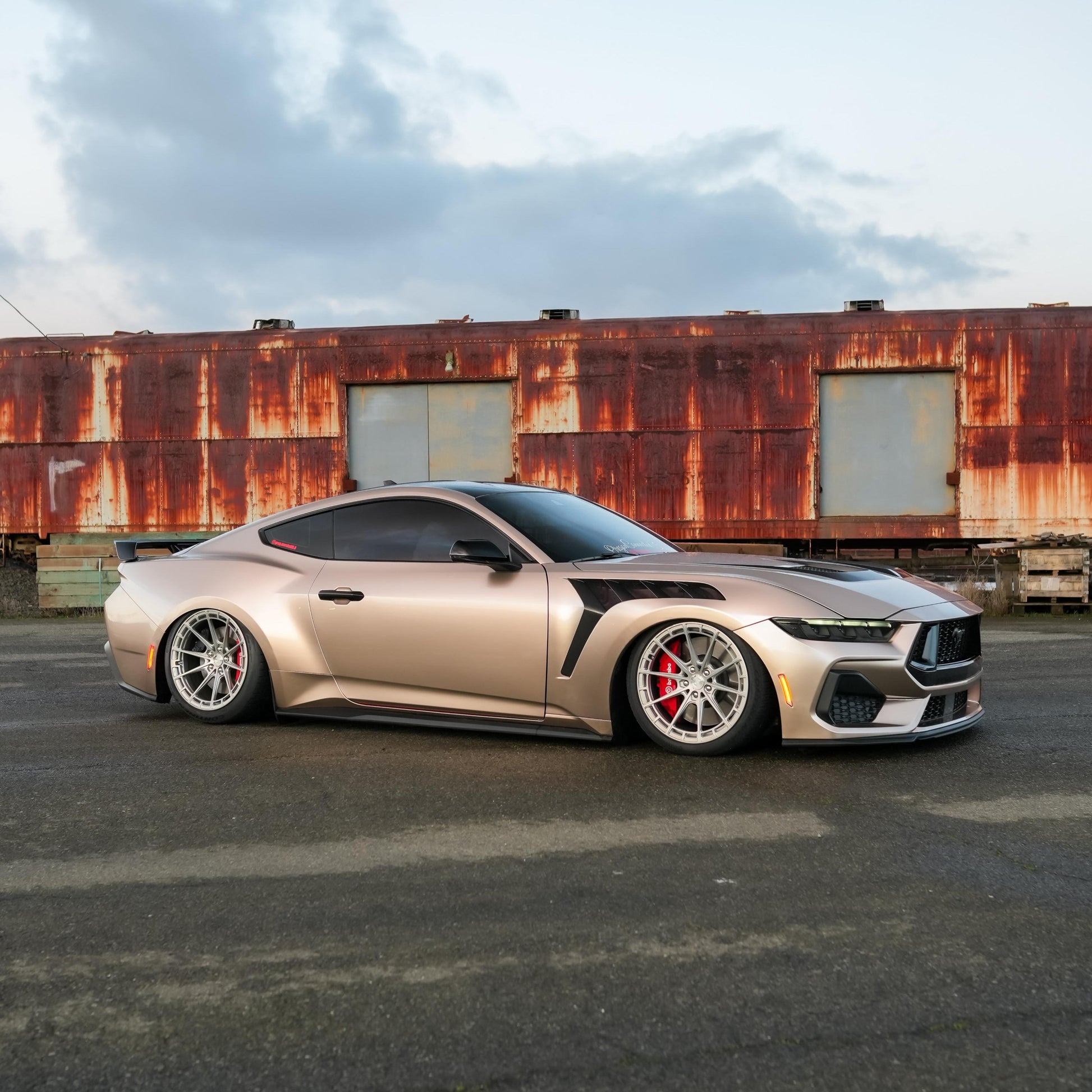 MSG2908 - Liquid Metallic Champagne - Inozetek USA